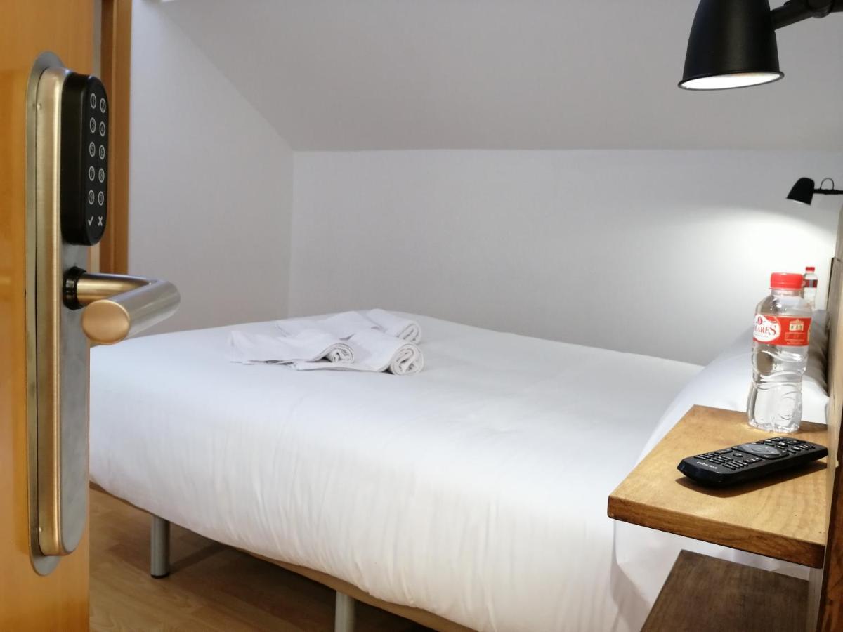 Hostal Cuentame Evolucion Auto Check In Burgos Exterior photo
